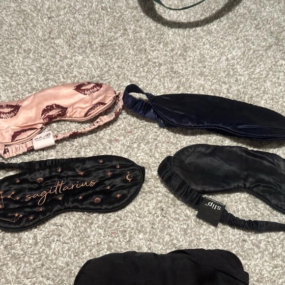 Slip Pure Silk Eye Masks x 4 ♥️ four eye masks from Slip pure 100% silk w/ bonus - Picture 3 of 4